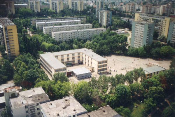 Vedere de ansamblu – Școala Nicolae Titulescu în inima Cartierului Gheorgheni – Cluj